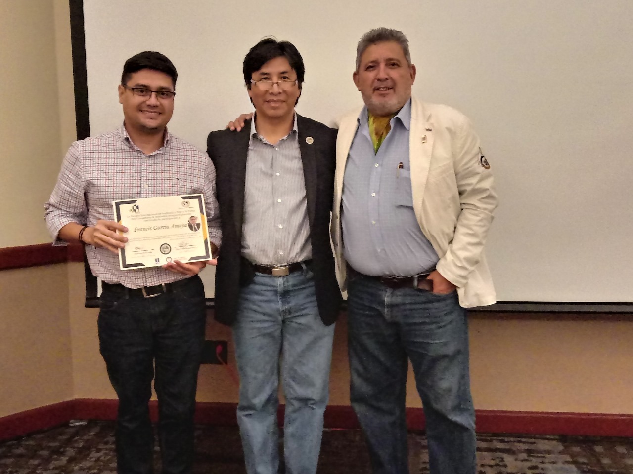 Contribución a la profesión contable 13